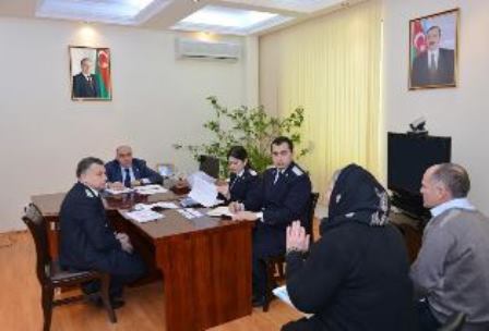 Zakir Qaralov vətəndaşları dinlədi